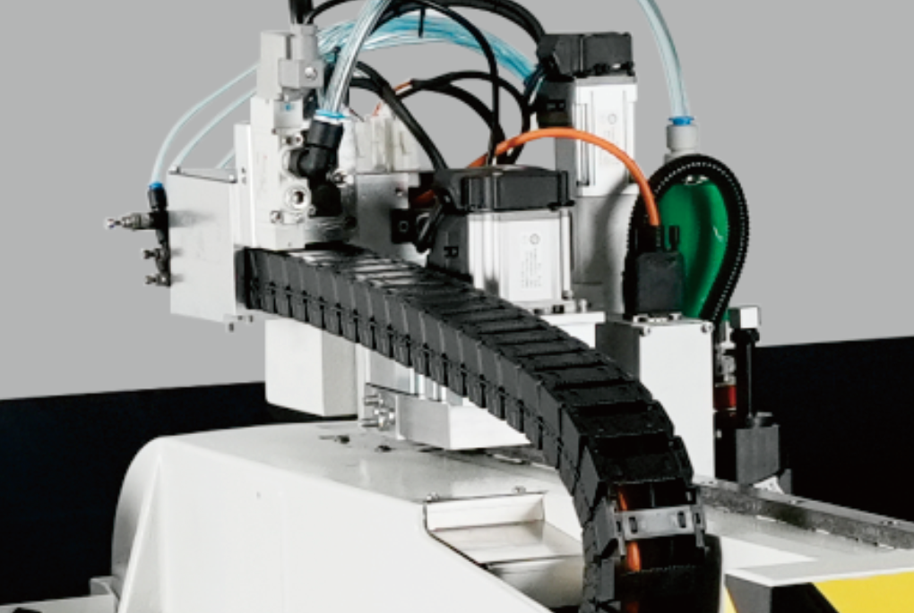 一臂悬空，作业面积更天