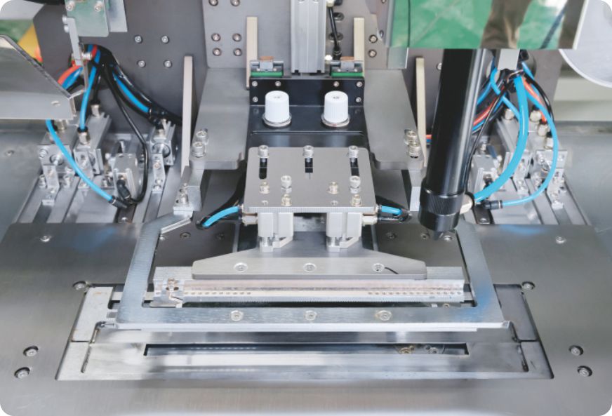 最长尺寸可达290mm，满足多样化口袋缝制需求